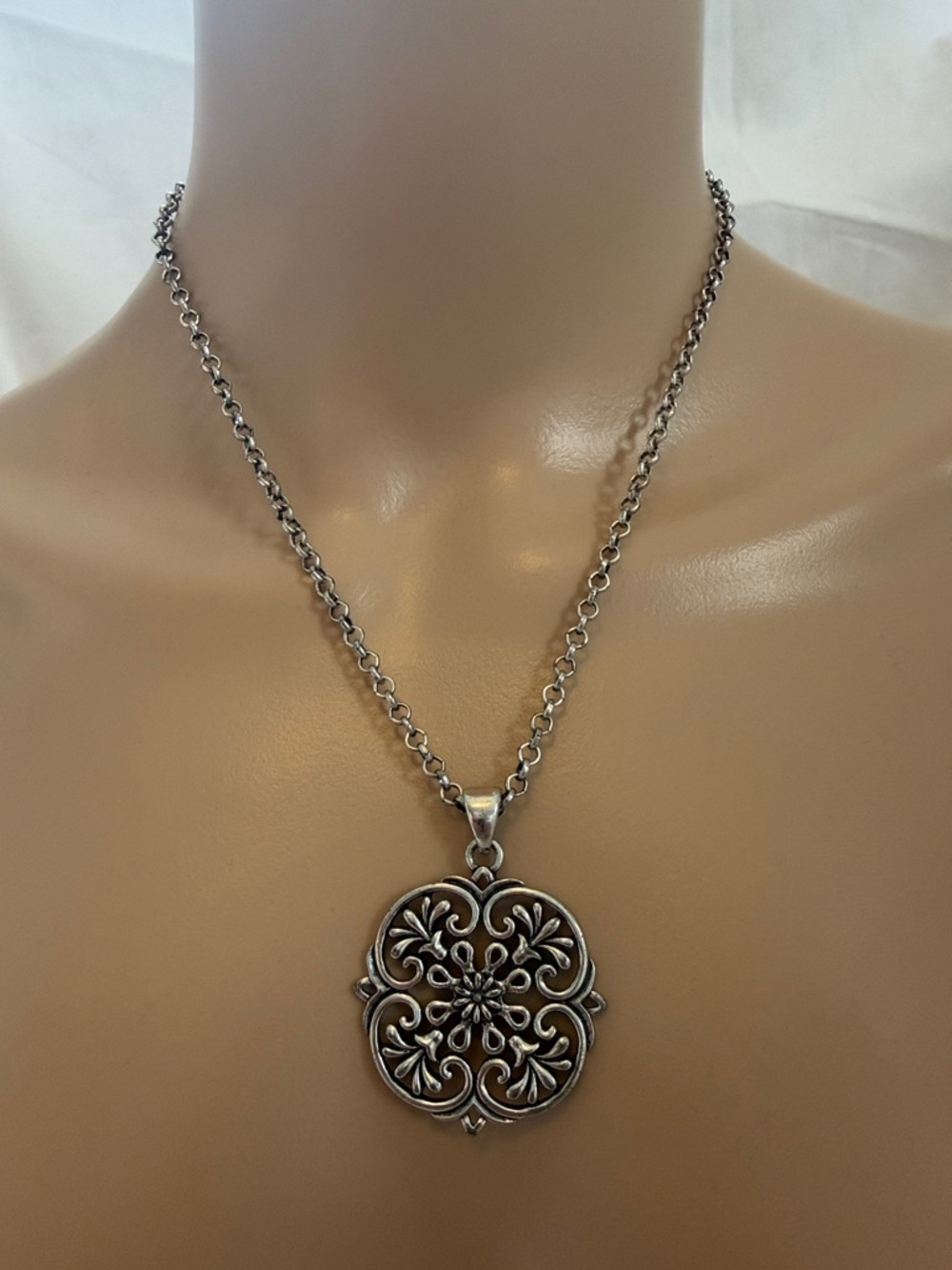 Hallmark Silver Filigree Floral Pendant Necklace